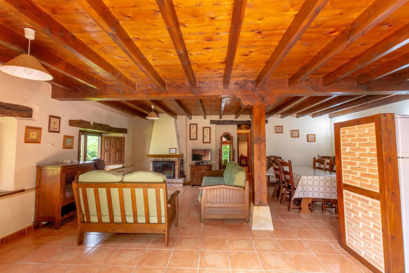 Apartamentos Rurales Los Picos De Redo Camaleño Exterior foto